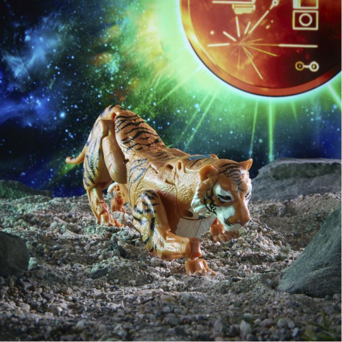 X027 Transformers: War for Cybertron Gold Plate Collection Chapter 3 Navigator-Class Mutant Tiger Warrior