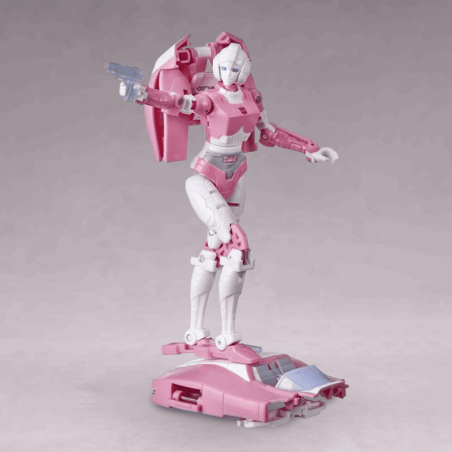 X030 Transformers: War for Cybertron - Arcee