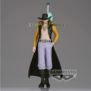 The Sailing One Piece Hawkeye Mihawk Japanese Figure